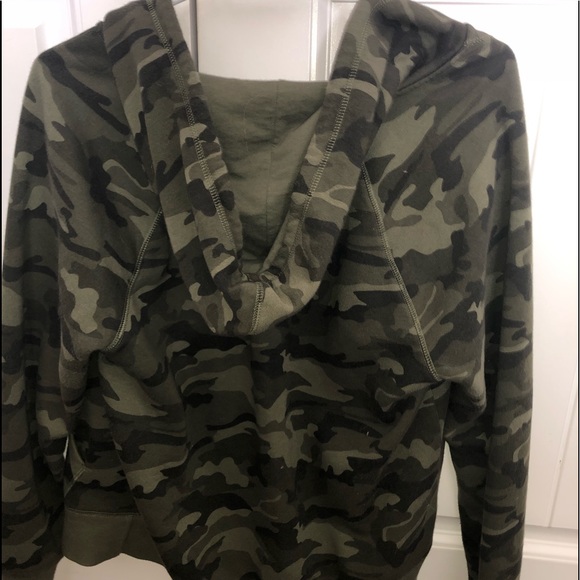 Green camo zip up sweater. Walmart - Picture 3 of 4